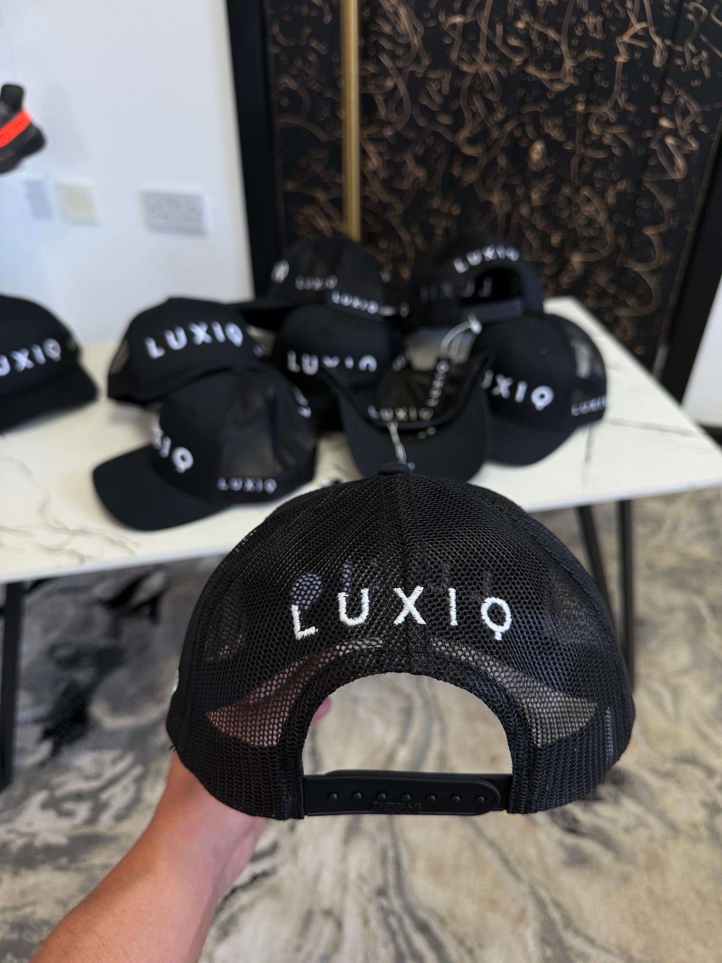 Luxiq 1.0 Cap - Black/White