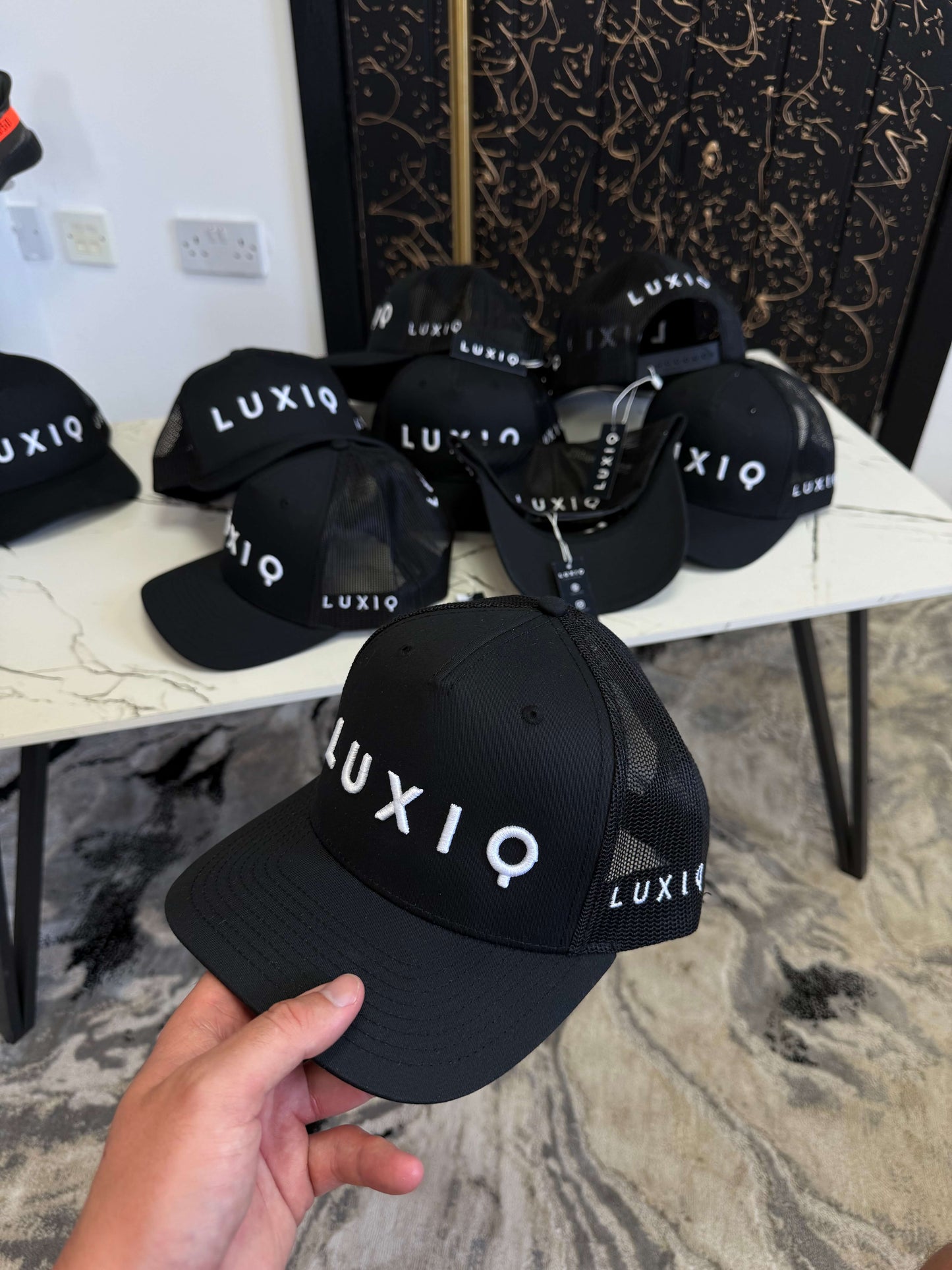 Luxiq 1.0 Cap - Black/White